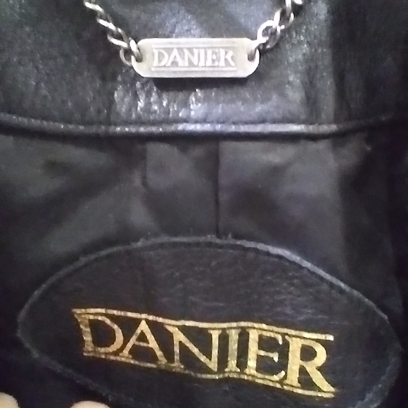 Men's Danier Leather jacket - Picture 3 of 5